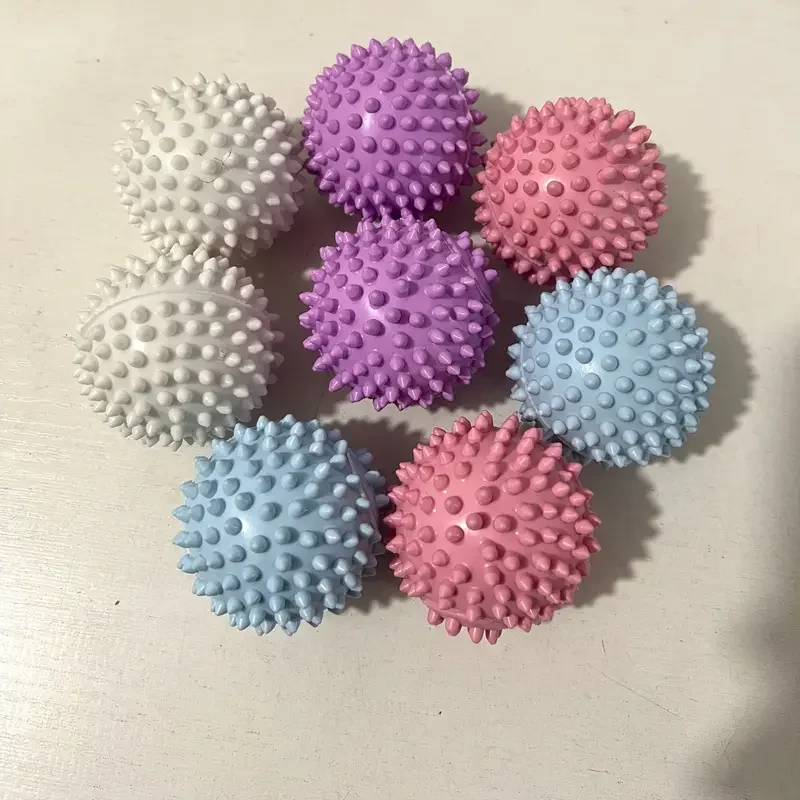 Eco-Friendly Reusable Laundry Balls (4-Pack): Hair Removal, Softening, Knot Prevention, Extra Large Size, No Electricity Needed