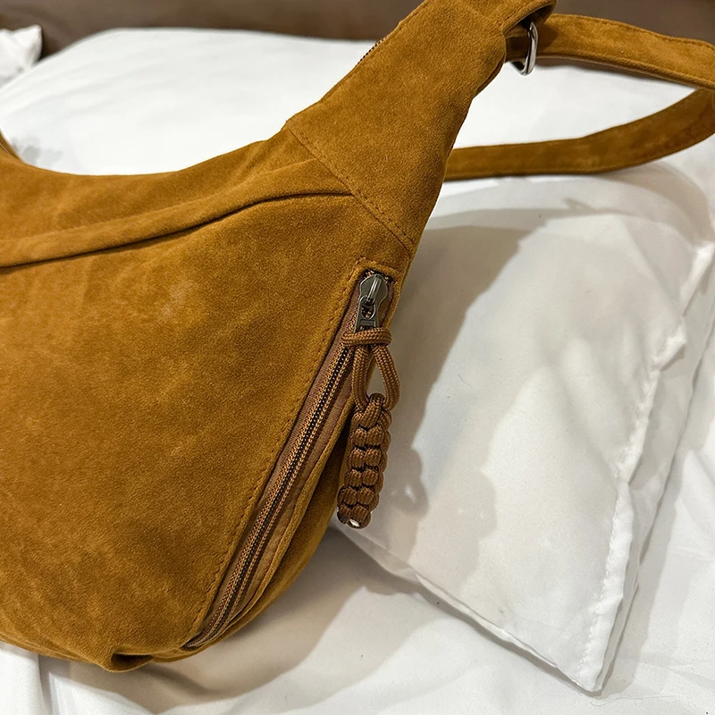 Retro Crossbody Messenger Bags For Women Faux Suede Pure Color Big Capacity Shoulder Hobo Bag 2025 Winter Latest Ladies Handbags 2