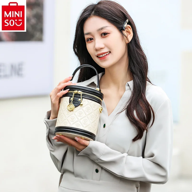 MINISO Disney Retro Fashion Luxury Brand Mickey Bucket Bag Women's Sweet and Versatile Large Capacity Round Bucket Bag