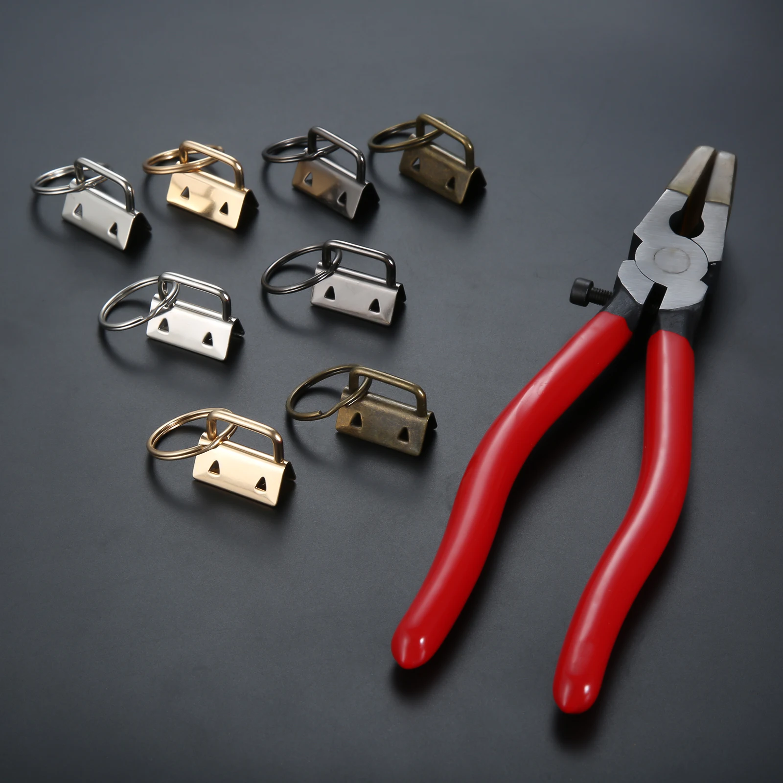 40Pcs 1 inch 4 Colors Key Fob Keychain Hardware with Pliers Tool