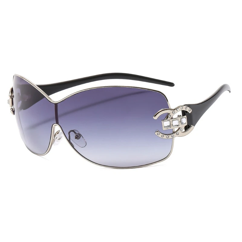 ������ ���̾Ƹ�� �� ��ü�� ���۶�, �мųʺ��� ������ �� ������ ������ ���� ���ο� ���� �� �̱� Ʈ���� ���۶�