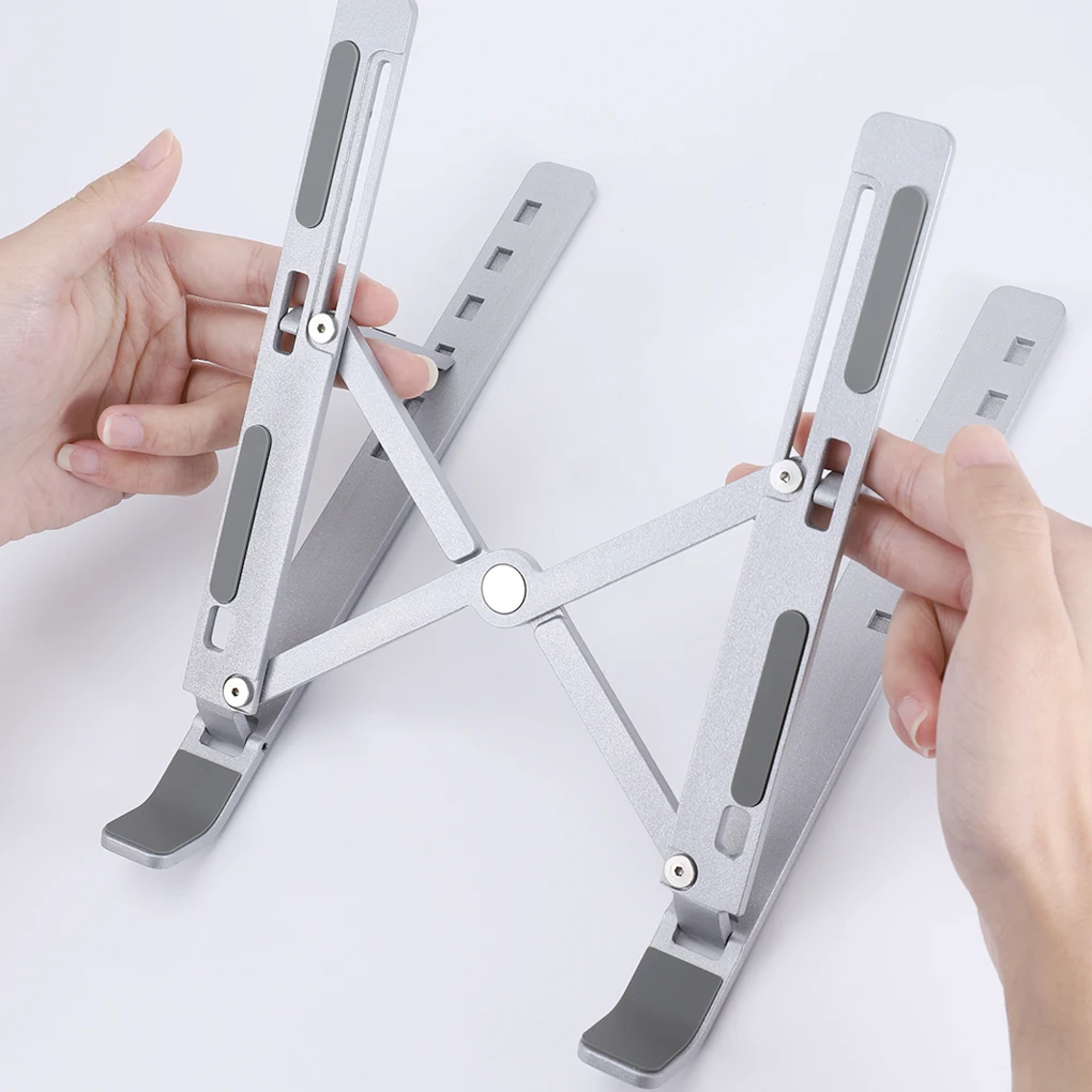 ���� ������ ���̽� ��Ʈ�� ������ ���ĵ�, �̲��� ���� ����ũž ��Ʈ�� ��ġ�� ������, �˷�̴� �º��� �귡Ŷ