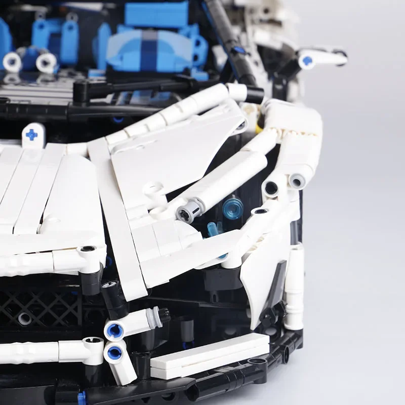 3712PCS Technical 1:8 White SVJ LP700 Sport Car Building Blocks