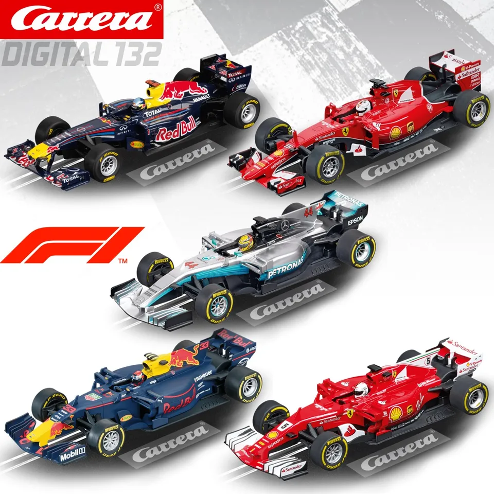 Carrera Slot Car Digital132 30763 Ferrari SF 15-T / 30818