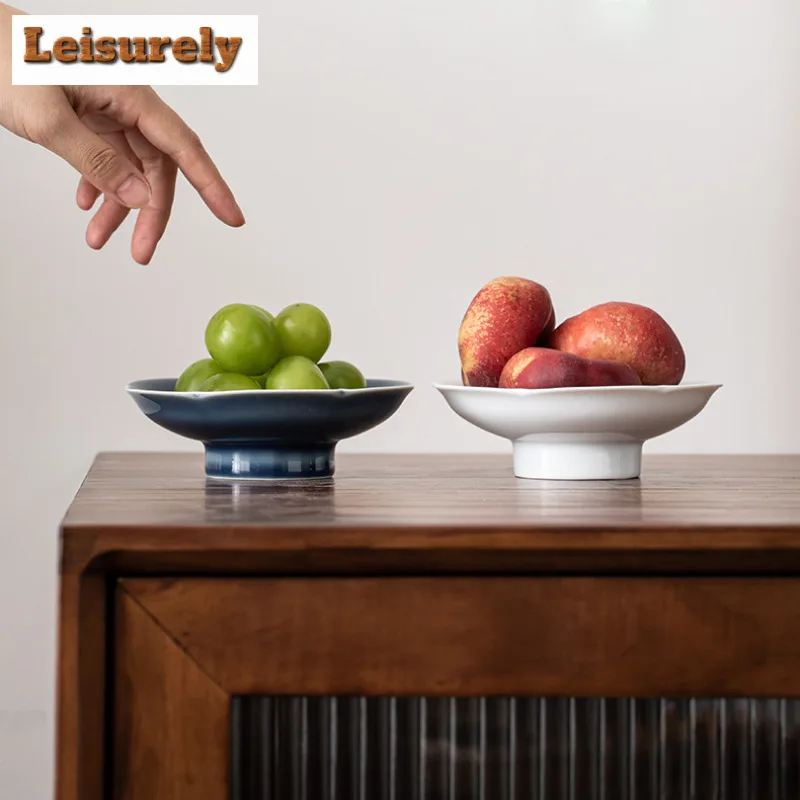 Relief Narcissus Wave Fruit Dishes Boutique Pastry Plate Dried Fruit Snack Plate Candy Bar Sharing Plate for Tea Supplies Craft