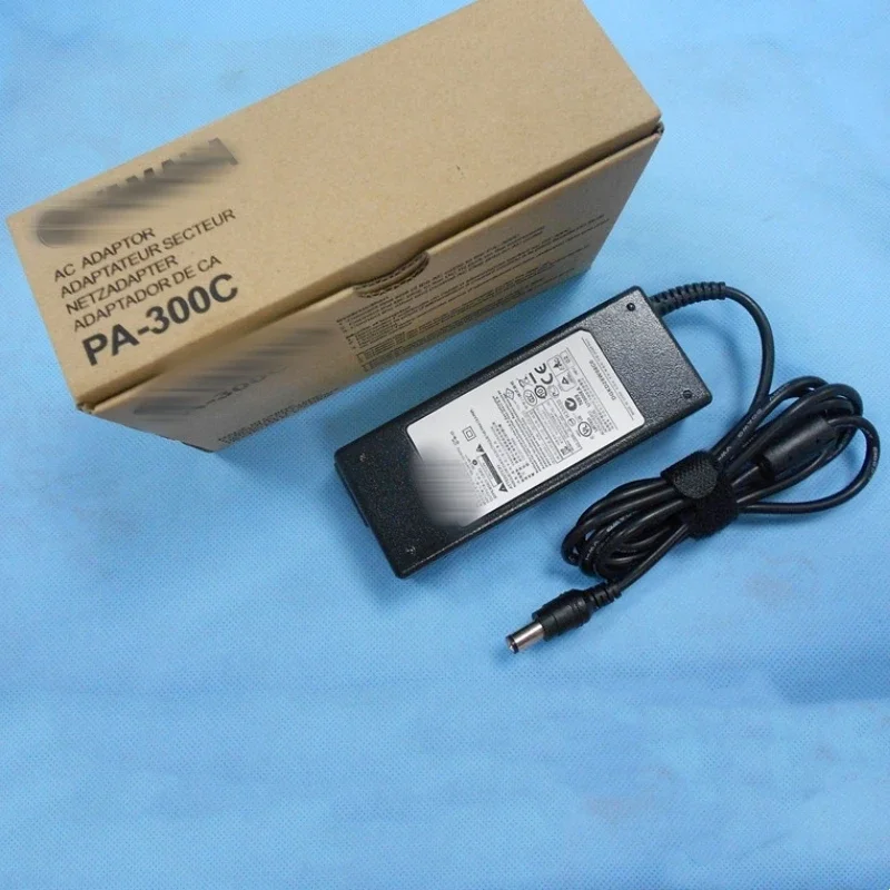 

PA-300C original For PSR-S550 S650 S670 S700 S910 S950 Electronic Piano Power Adapter Transformer