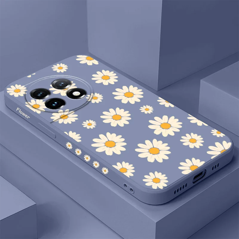 Corrugated Daisy Liquid Silicone Phone Case