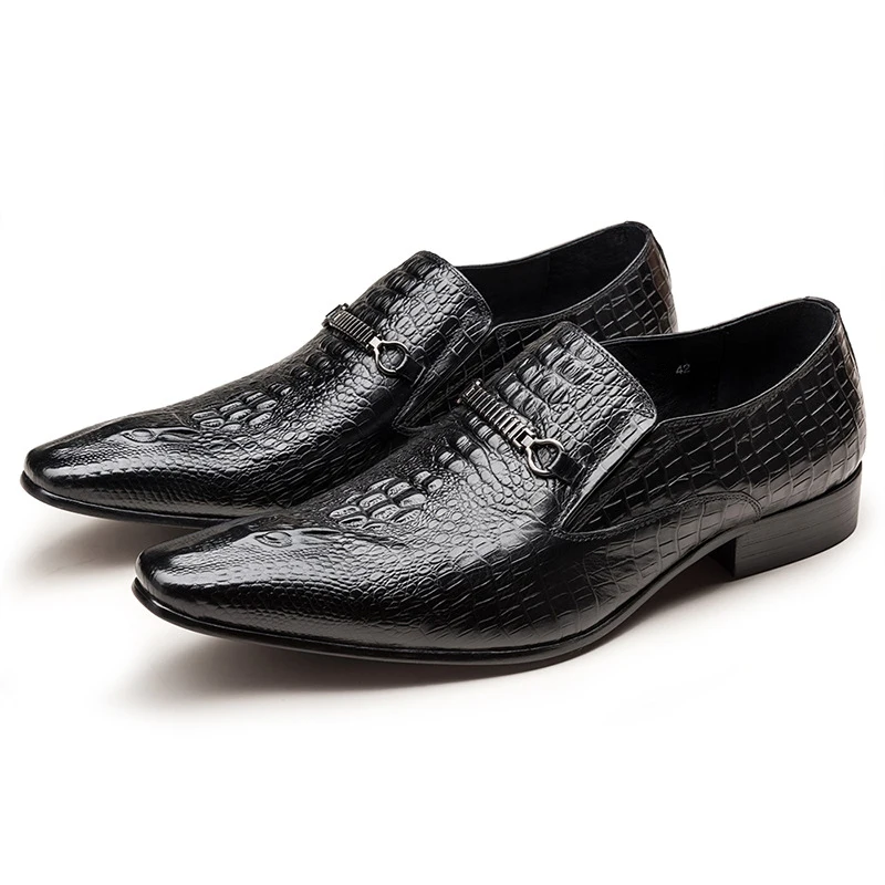 Moda masculina sapatos de couro casual padrão de crocodilo sapatos de vestido de luxo deslizamento-on sapatos de casamento brogues de couro tamanho grande 38-48