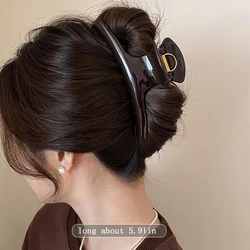 Elegant Large Hair Claw for Women - Stylish Hair Ornament & Accessory (1)