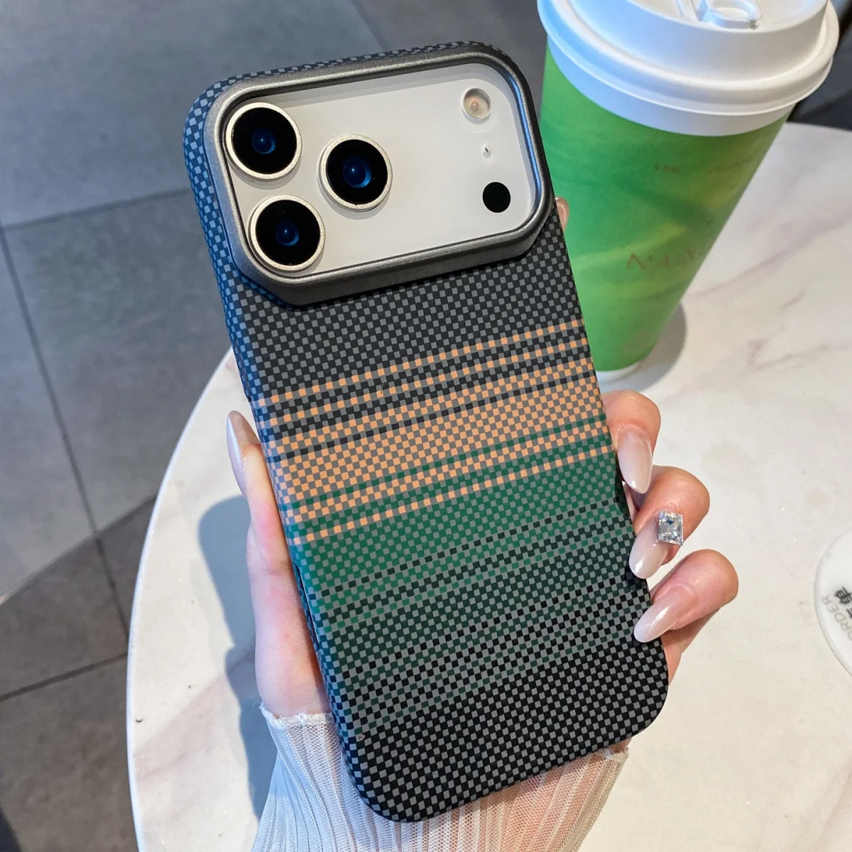Carbon Fiber Kevlar Texture Shockproof Phone Case with Slim Metal Lens