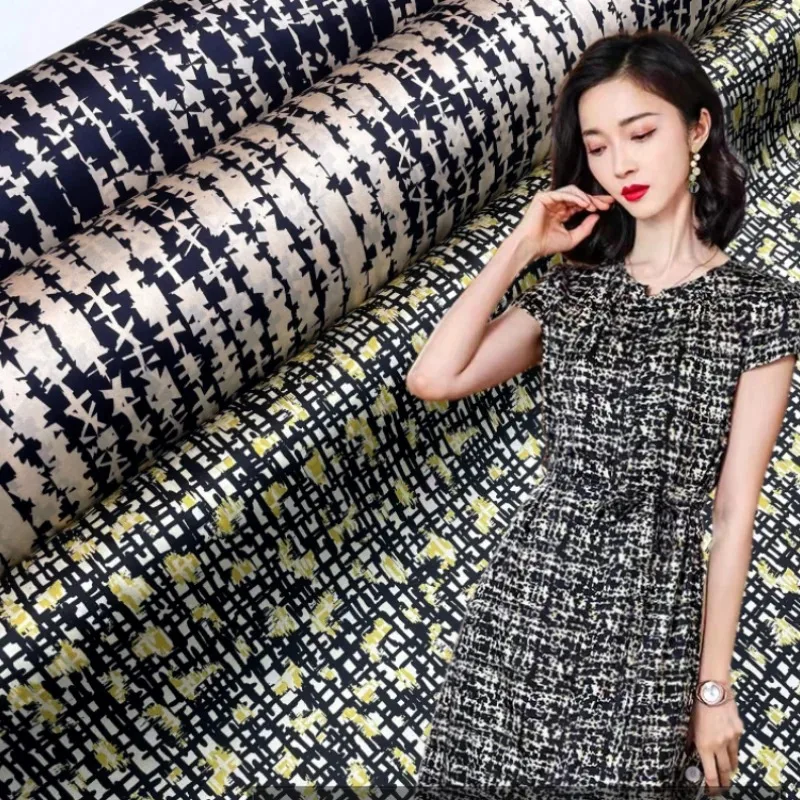 MulberrySilkStretchSatinLiningDressFabricwithIrregular