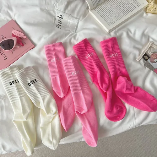 가을의 여신, 핑크 양말 추천
