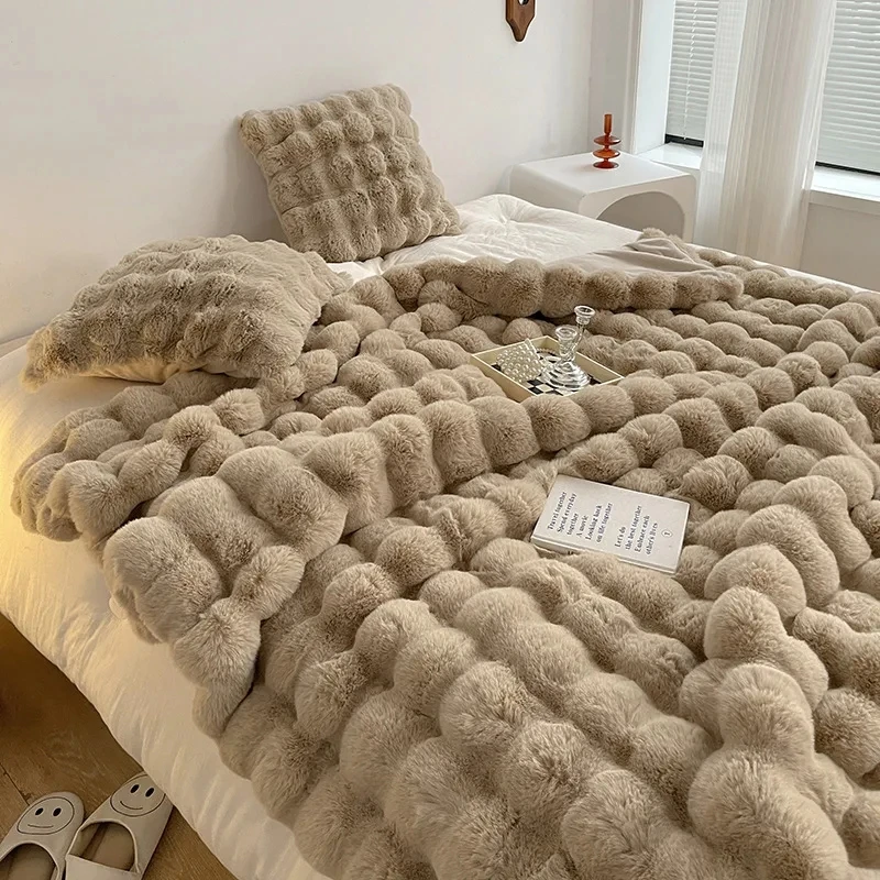 

High-grade Faux Rabbit Fur Blanket Autumn Winter Soft Thick Warm Sofa Blanket Bedroom Bedding Nap Blanket Home Decor