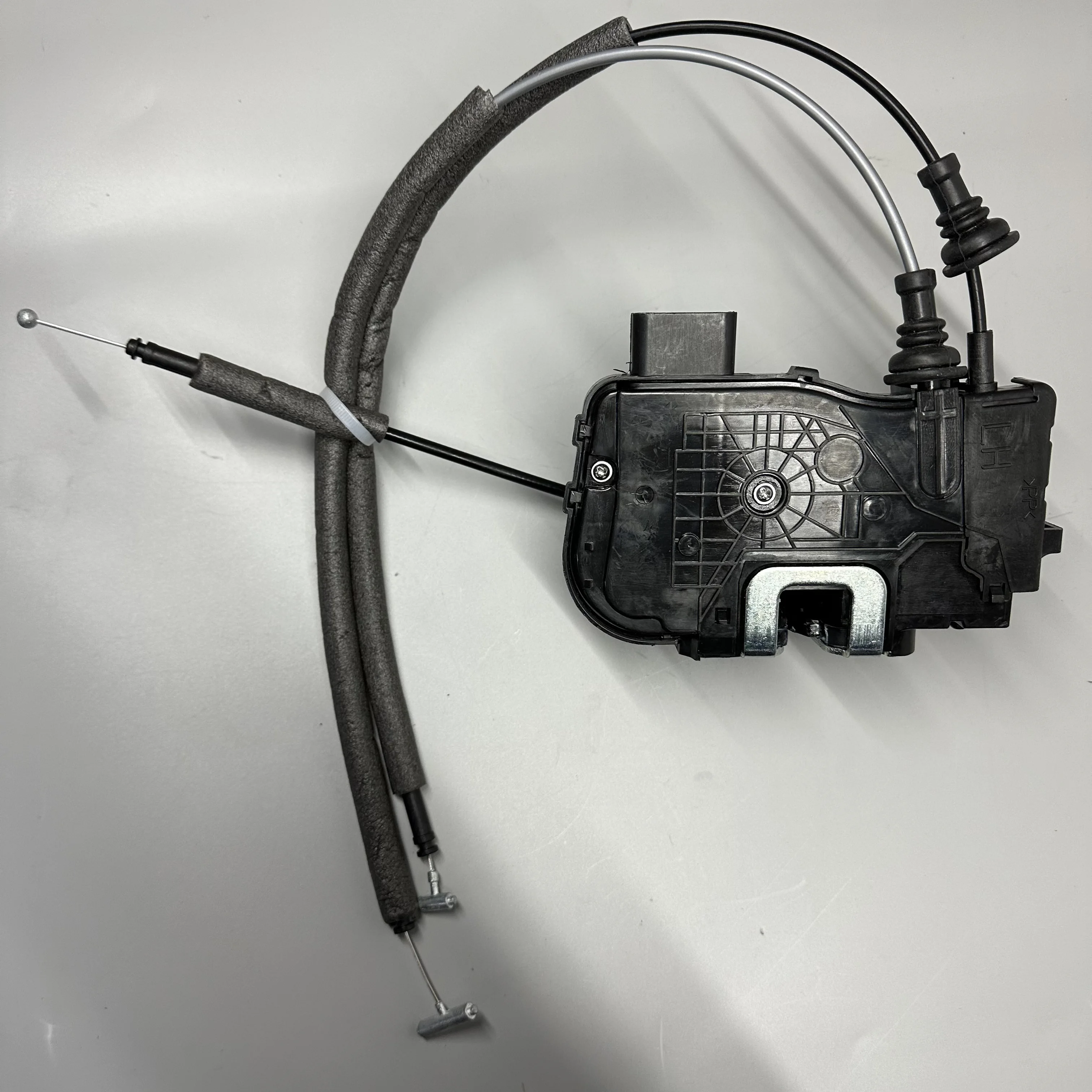Front Right Passenger Door Lock Actuator For 2013-2019 Nissan Sentra – Direct Replacement