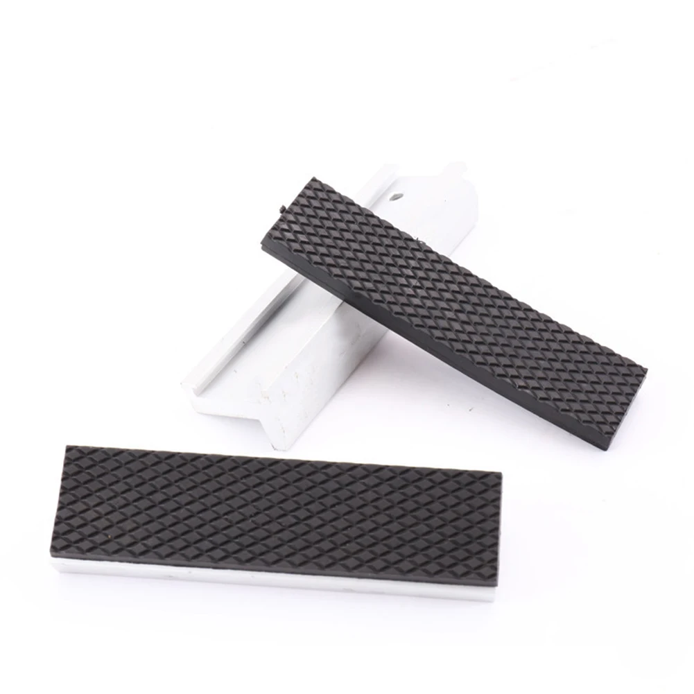 Coussinets Magnétiques Pour étau 11,4 Cm - Protection Souple Avec Aimants Intégrés Pour Bois, Métal, Bricolage Et Fraisage