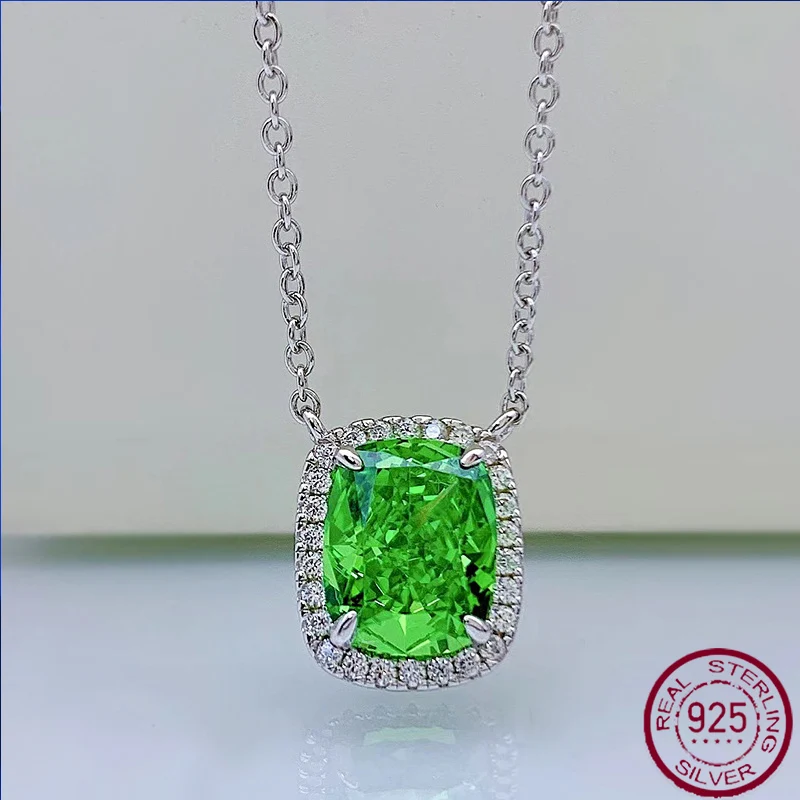 

Подвеска из серебра 925 пробы с кристаллами, 8 х10