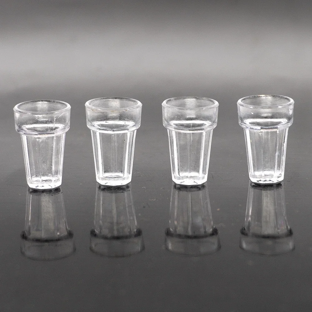 12 Mini Verres à Vin En Résine Pour Maison De Poupée 1/12 - Accessoires Miniature 0.6x0.4 Cm, Décoration