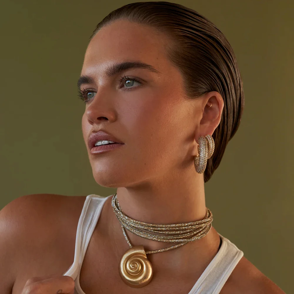 Italy Designer No Tarnish Sparkle Rhinestone Huggie Hoop Earrings Wide CC Glossy Earclips Ear Cuff Vintage Aesthetic Jewelry New