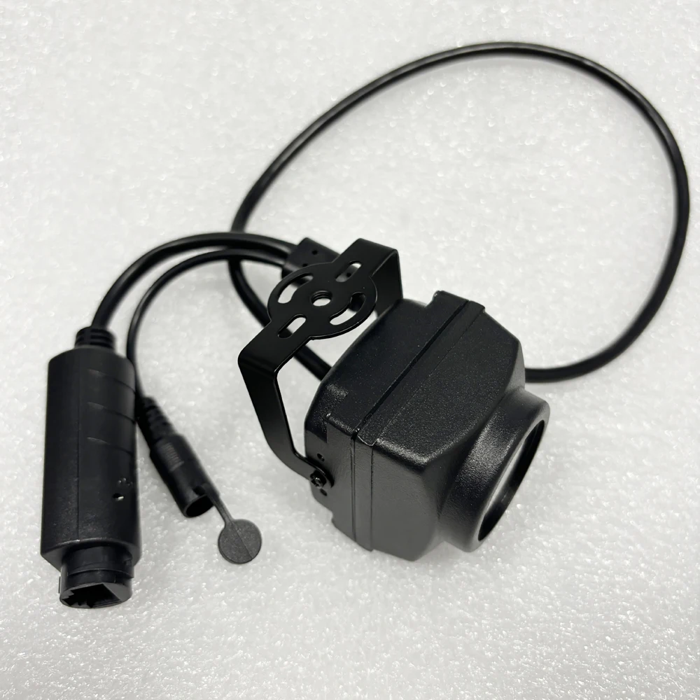 Sample captured image demonstrating camera clarity outdoors