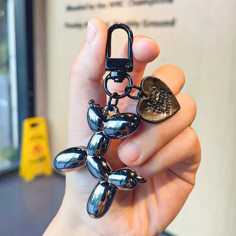 Y2K Balloon Dog Keychain Model 4