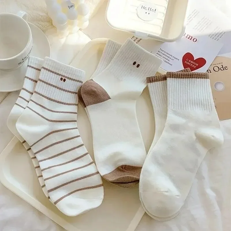 Sports Socks 5 Pairs Cute Smiling Print Comfy Soft Crew Women's Stockings