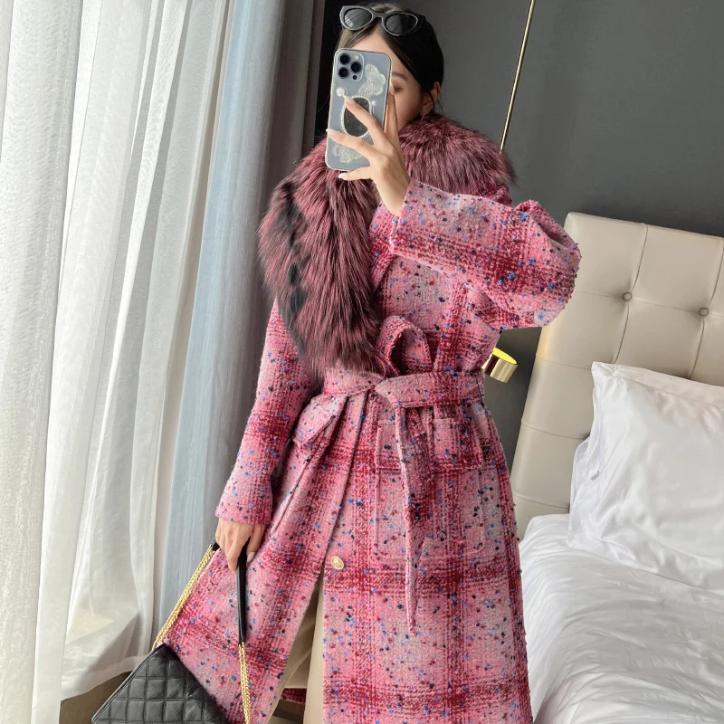

New 2023 ladies women's fashion design luxury real raccon long trench coats woolen overcoat with natural fur