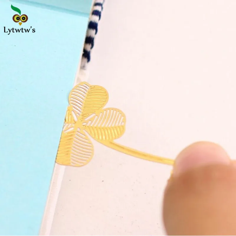 Metal Bookmark Creative Metal Bookmark Mark Page teacher Children Student Gift Stationery School Office Supplies Clover Lotus flower Maple leaf