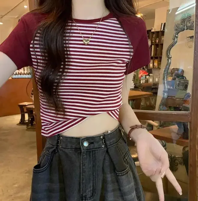 

Retro striped short sleeved T-shirt for women in summer
