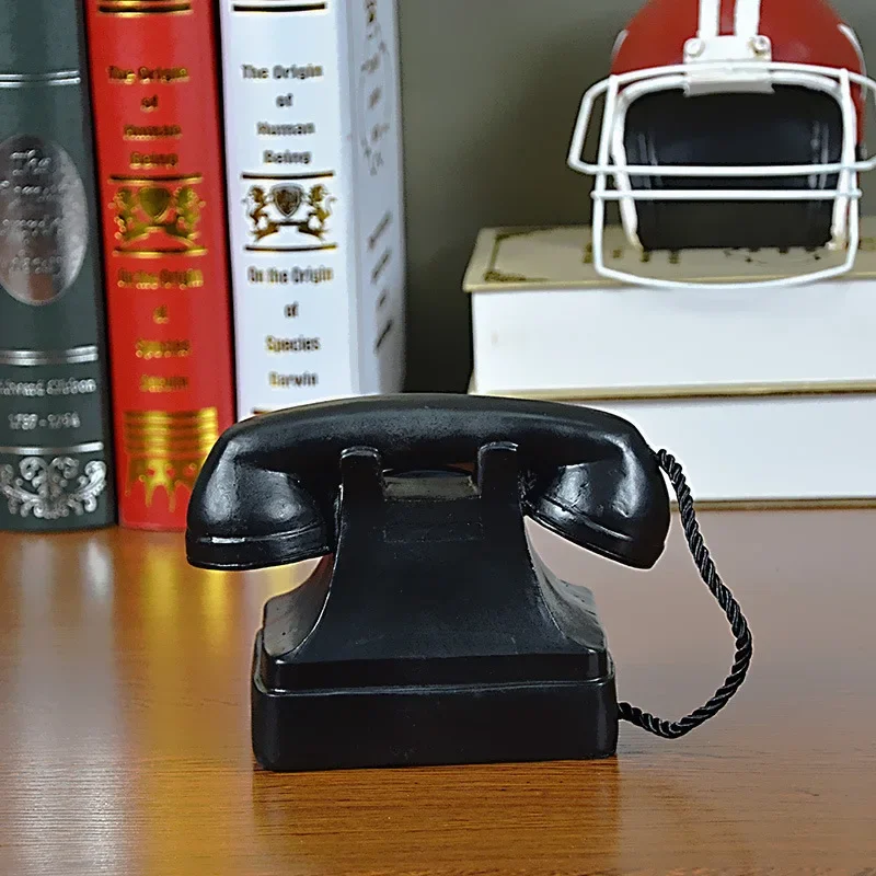 Creative Retro Nostalgic Make Old Projector Telephone Resin Model Store Window Crafts Coffee Shop Restaurant Decoration Home 1Pc