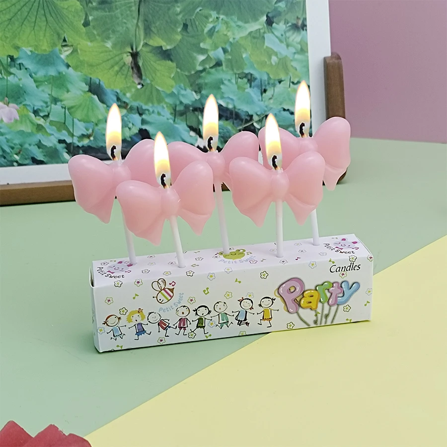 DONQL 24 Stuks Verjaardagskaarsen, Dunne Lange Verjaardag Kaars met Houders voor Kinderen en Volwassenen, Decoratieve verjaardagstaart, Bruiloftsfeest, Afstudeerfeest, Meisjesfeest Meerkleurig
