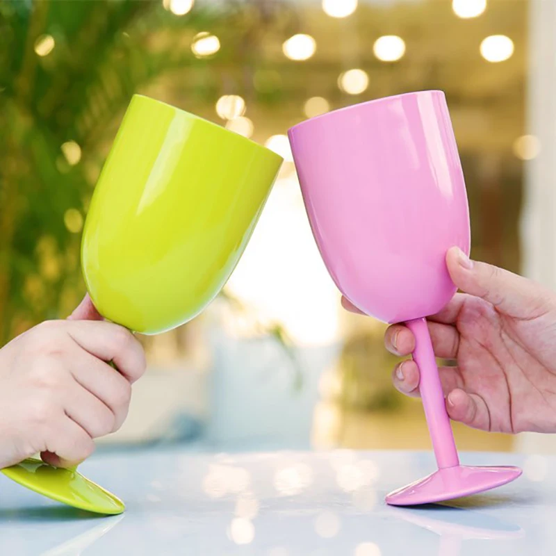Stainless steel wine glass in cocktail shape, ideal for stylish drinks and home bar use. Free shipping to Singapore included.