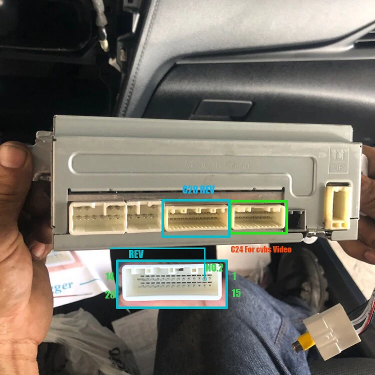 Toyota Yaris South America 용 VKAUTO 2020 2023 Oem 스테레오 애프터 마켓 카메라 CCD HD 주차 백업 반전 카메라 추가