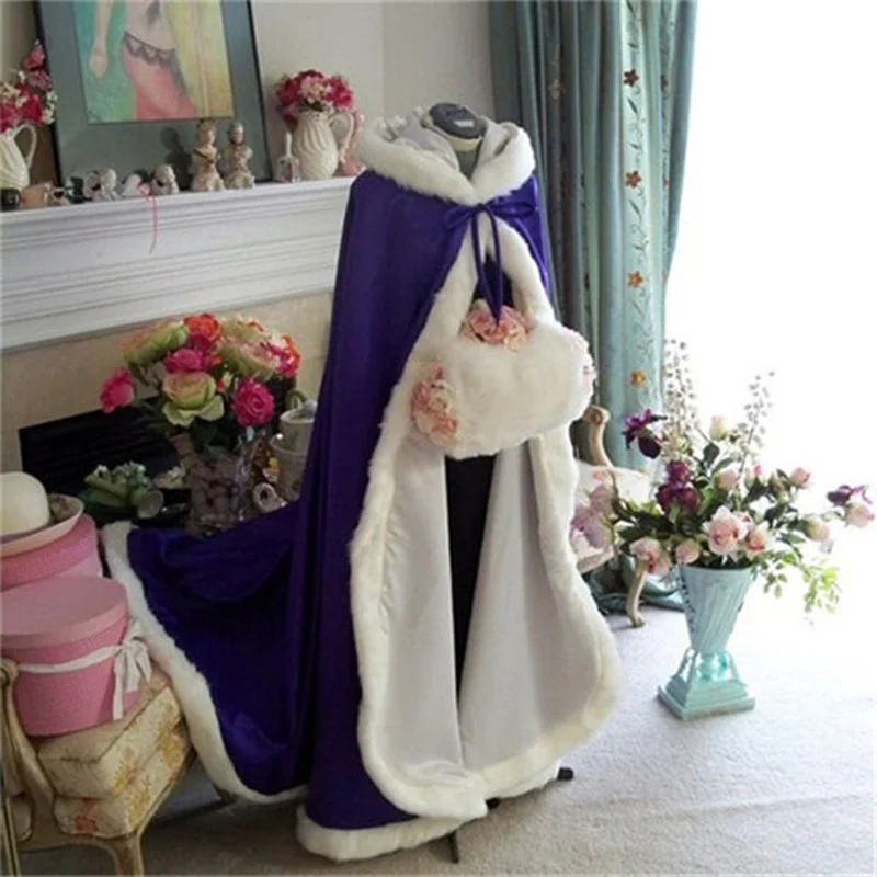 Winter Wedding Coat Princess Grils Bridal Cape Satin Cloak with Fur Trim Wedding Cloak Vintage Christmas Accessories Shawl Cloak