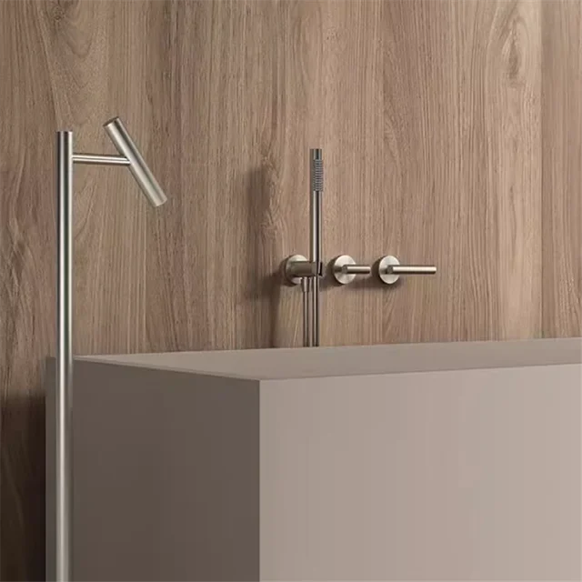 ก๊อกน้ําอ่างอาบน้ํามือถือห้องน้ําก๊อกน้ําขาตั้งก๊อกน้ําติดผนังแยก Body Torneiras Banheira อ่างอาบน้ํา 2