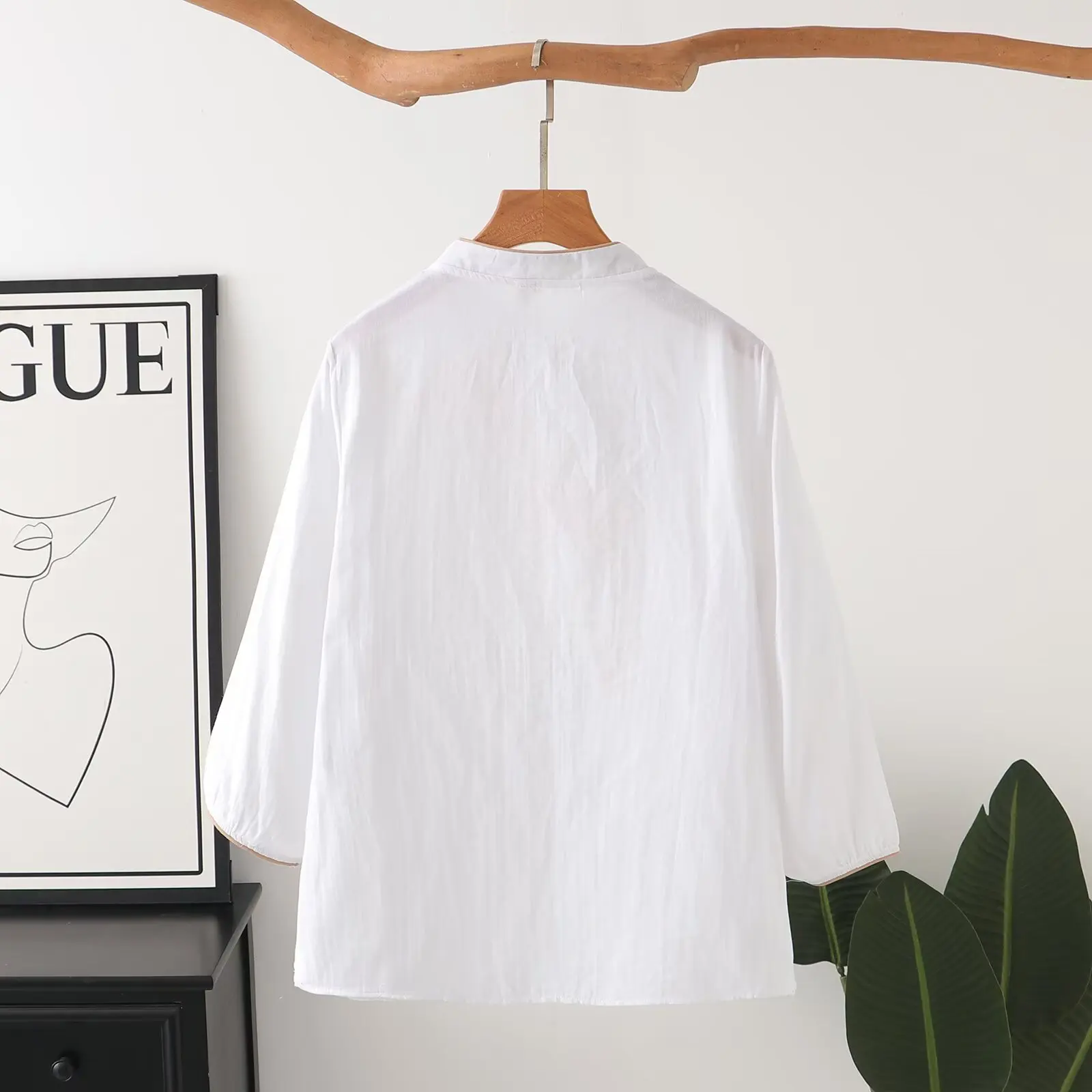 Fashion Plus Size Women's Blouses New Chinese-style Embroidered button-up Long Sleeve Top Elegant Shirt