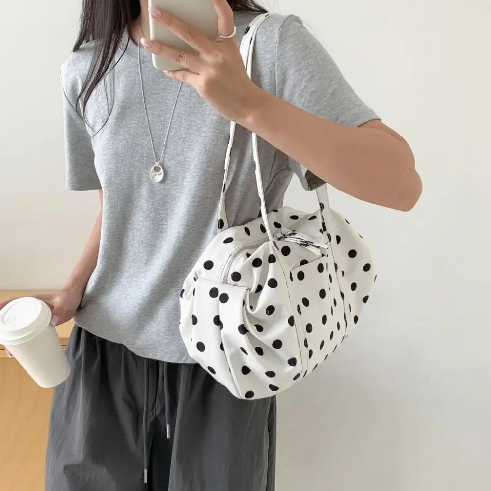 Vielseitige Damen-Umhängetasche mit Polka Dots, großes Fassungsvermögen, leichte koreanische Damenhandtasche, Tragetasche, Pendeltasche für Damen – Detail 5
