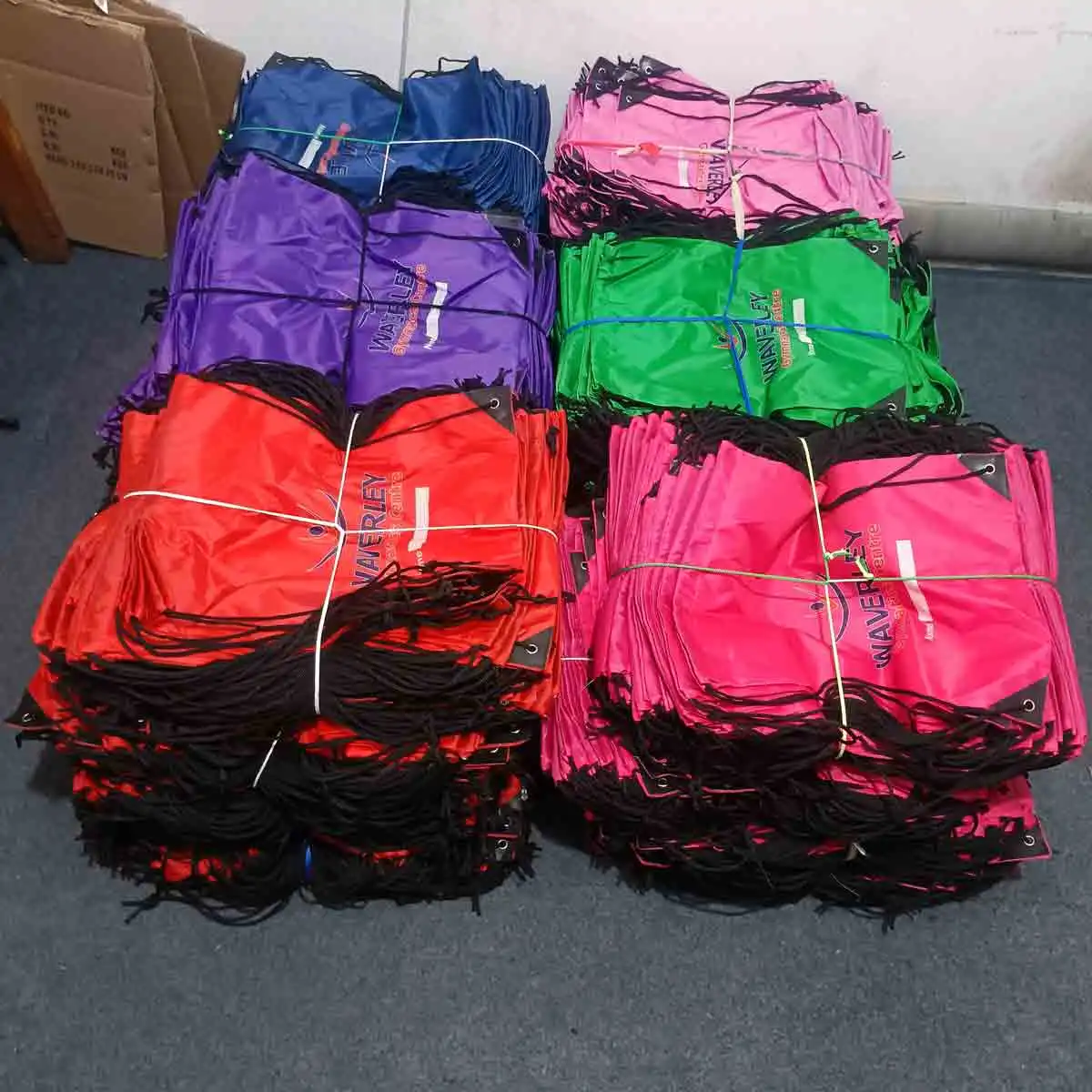 100 Pcs Custom Printing Promotional Outdoor Casual Gym Sport Waterproof Polyester Drawstring Backpack Bag