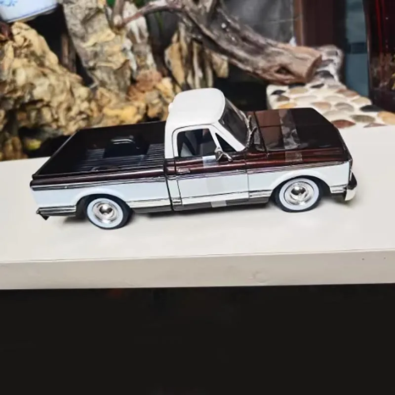 1972 Chevy Cheyenne Pick Up ミニカー JADA BTK 1972 CHEVY CHEYENNE PICK UP TRUCK BLUE W/ SILVER 1