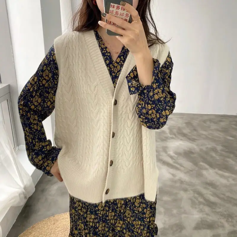 

Retro Stripe V-Neck Split Sweater Vest Office Lady Loose Sleeveless Cardigan Knit Vest 2023 New Autumn Winter Fashion Women Vest