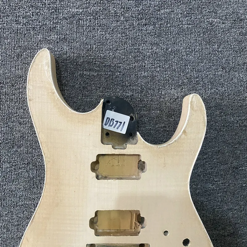 DB771 Floyd Rose Electric Guitar Unfinished Jackson Electric Guitar Body Natural Flamed Maple with 2 Humbucker Pickups for DIY
