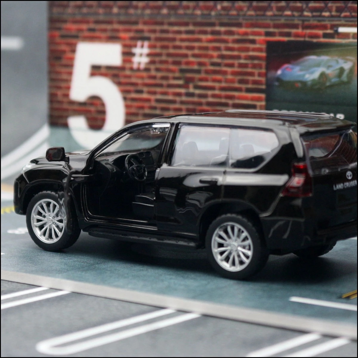 1/43 Toyota Land Cruiser Prado Car Toy For Children Diecast Metal Sport SUV Miniature Model 1:43 Pull Back Collection Gift Boys 5