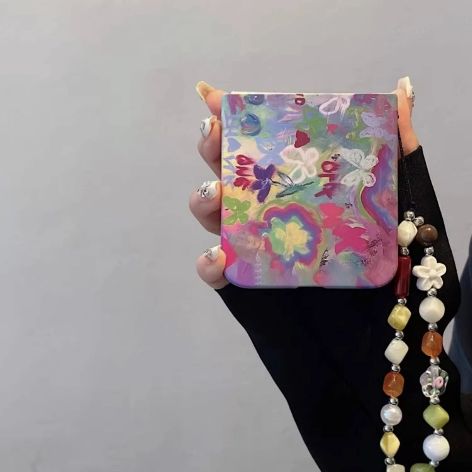 Charming Butterfly Oil Painting Phone Case with Floral Chain Design