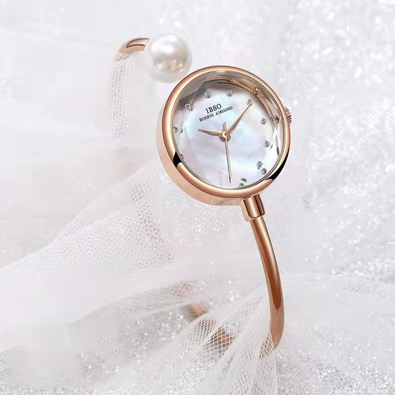 Casual Women Wristwatches Silver Stainless Steel Waterproof Hand Clock Female Elegant Small Ladies Quartz Diamond Watches Golden