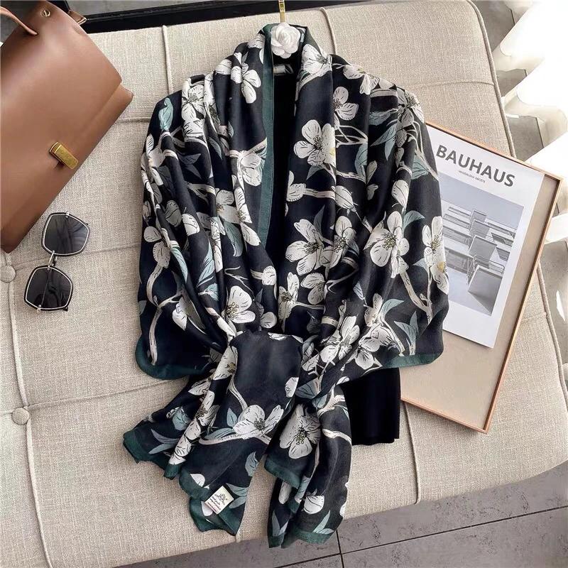 

Brand Autumn winter women beach quality shawl cotton scarf lady fashion scarves bandana pashmina wrap hijab muffler