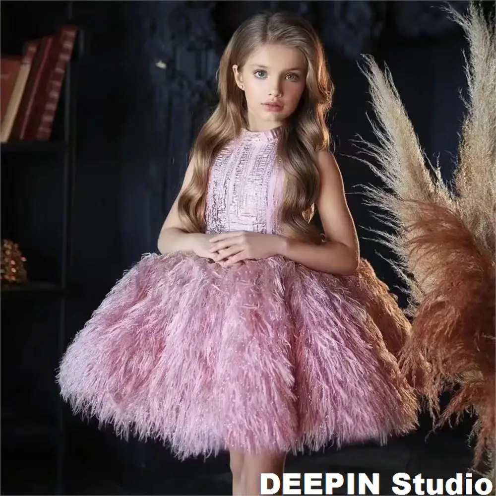 Ассиметричное платье для девочки. Нарядное платье для девочки 116-122. Голубое праздничное платье для девочки. Платье детское голубое блестящее. Синее платье детское на утренник.