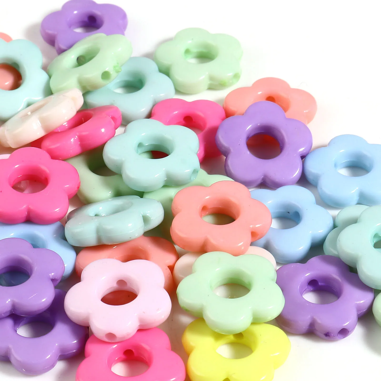 

300 PCs Flower Shape Acrylic Beads At Random Color Beads for DIY Jewelry Making About 14.5mm x 14mm, Hole: Approx 1.6mm