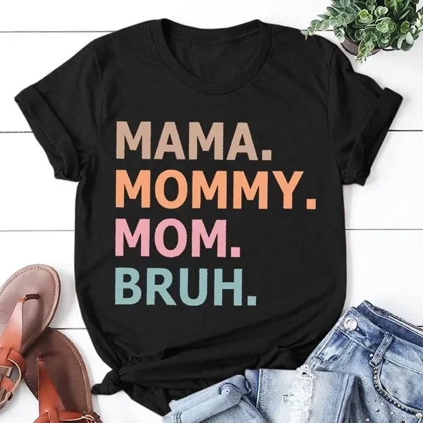 

Женская футболка с коротким рукавом, круглым вырезом и принтом «I am Mom»