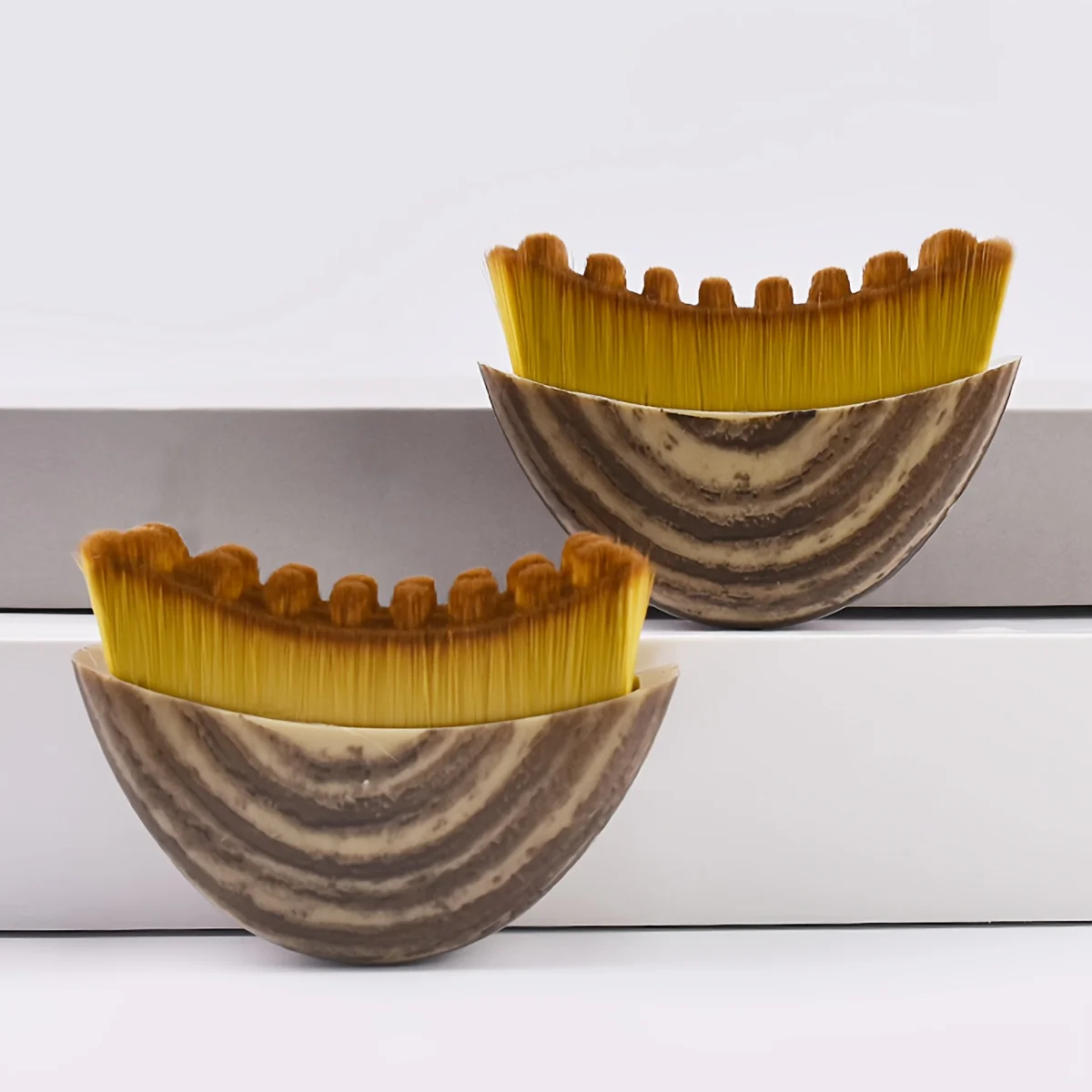 Portable Lymphatic Face Massager - Anti-Puffiness Brush for Jawline Contour & Drainage, Soft Nylon Bristles (Pain-Free Skincare)