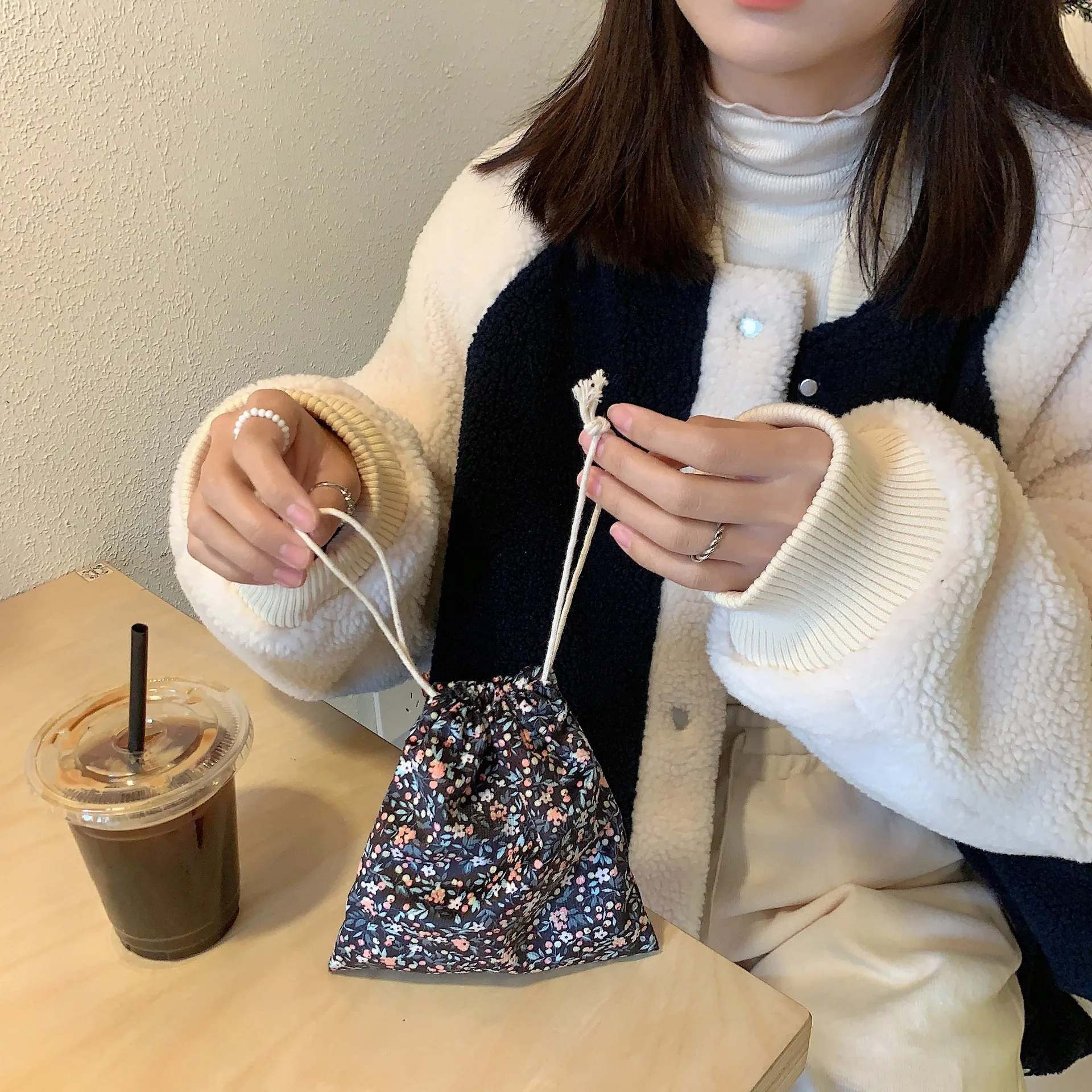 Cute Corduroy Small Lipstick Cosmetic Coin Purse Key Drawstring Storage Bag Women Jewelry Tote Rope Pouch String Bags Organizer