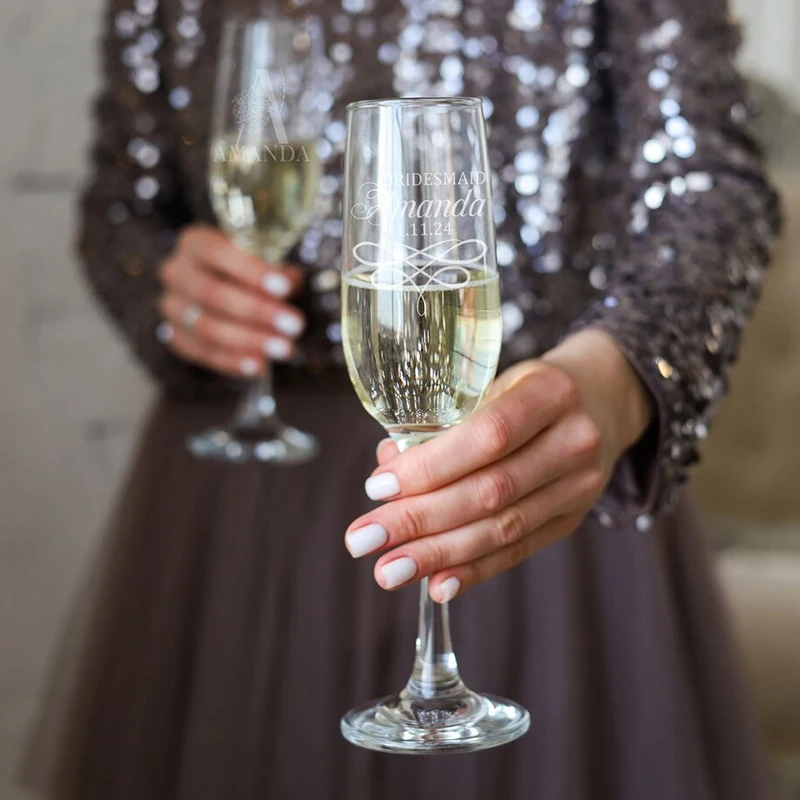Personalisierte Hochzeit Champagnerflöte Benutzerdefinierte Lasergravur Herr und Frau Glasflöte Tasse Valentinstag dekoriert Champagnerflöte Geschenk – Detail 13